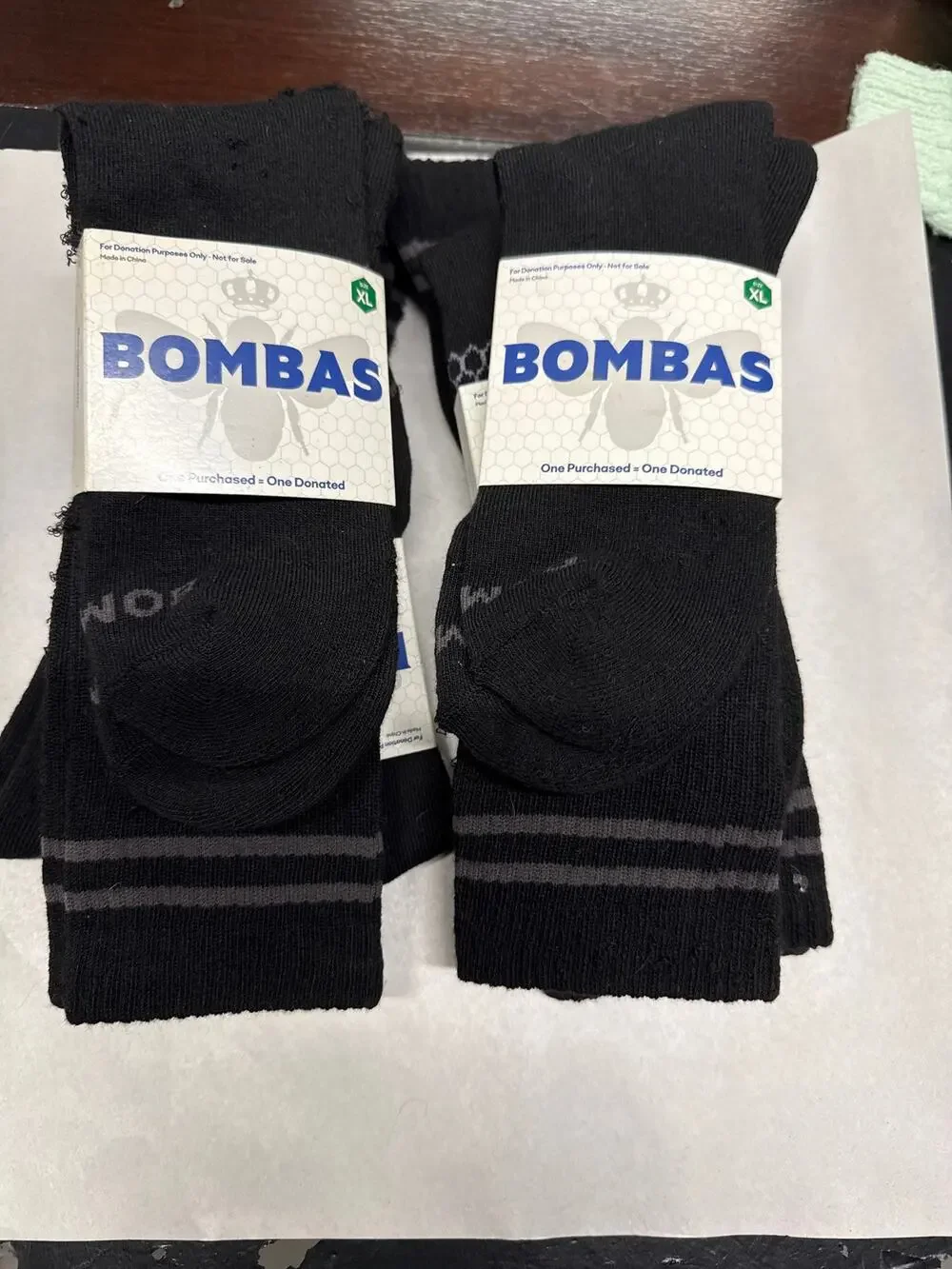 Set of 6 black Bombas men’s calf crew socks size XL FLAW